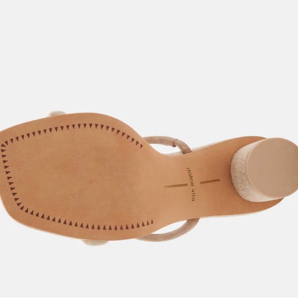 NWT- Dolce Vita Noles Heels in Dune suede, Size 7 - Picture 5 of 13